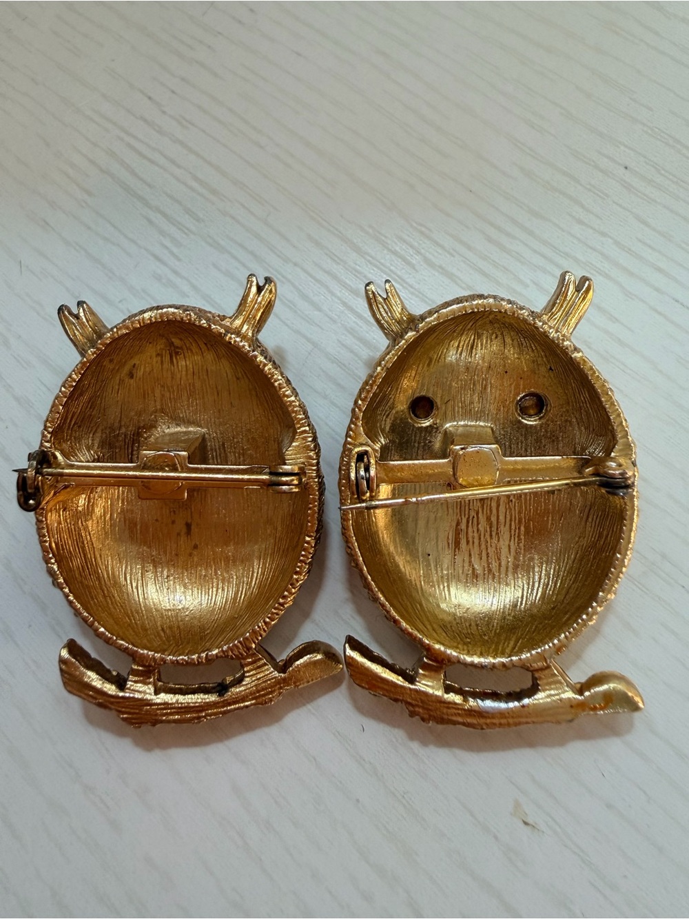 Vintage Gold Owl Brooch Pair with Gem Eyes and Crystals - Picture 5 of 5